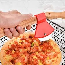 Bamboo Handle Pizza Rolling Cutter Steel