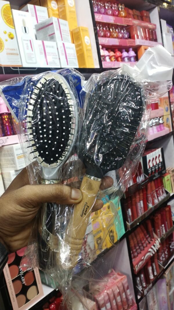 hair brush rs 375 each - Image 2