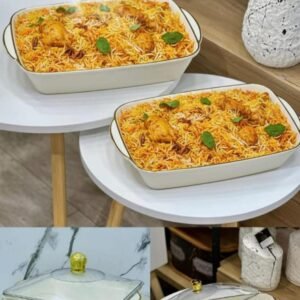 Heavy plastic serving dish with lid Large size.22/35cm