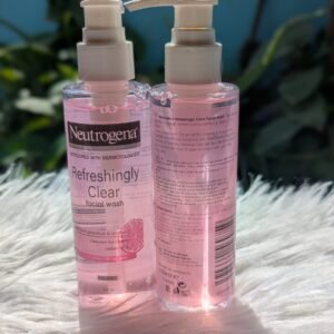 _*Neutrogena  Refreshingly Clear Facial Wash  - 200ml*